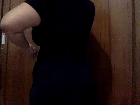 vixenrae online show from April 2026 09:07:02 PM