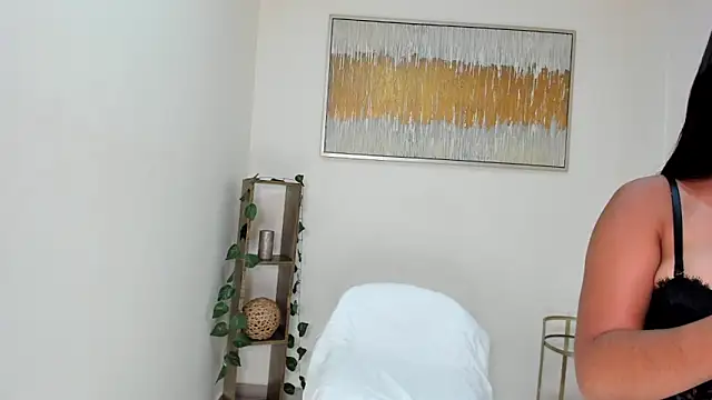 Mindy Claker online show from April 2026 08:37:01 PM