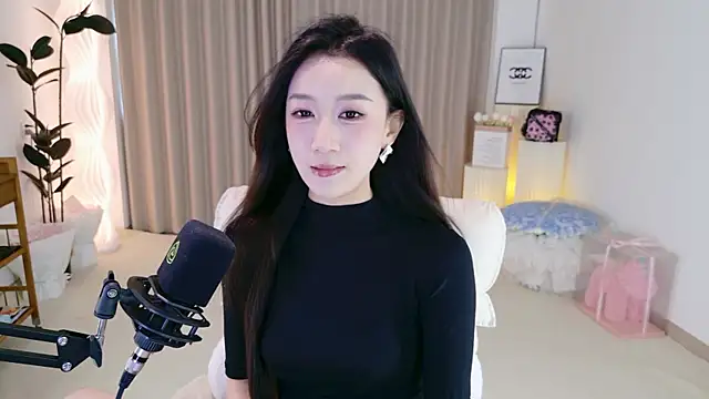 Snapshot of Dancing-CoCo-Pro chatting on May 2026 04:43:02 AM Dancing-CoCo-Pro online show from May 2026 04:43:02 AM