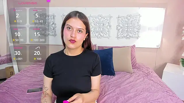 Snapshot of madydoll_ chatting on April 2026 08:10:01 PM madydoll online show from April 2026 08:10:01 PM