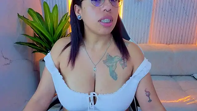 Snapshot of valerytp chatting on April 2026 07:09:02 PM valerytp online show from April 2026 07:09:02 PM