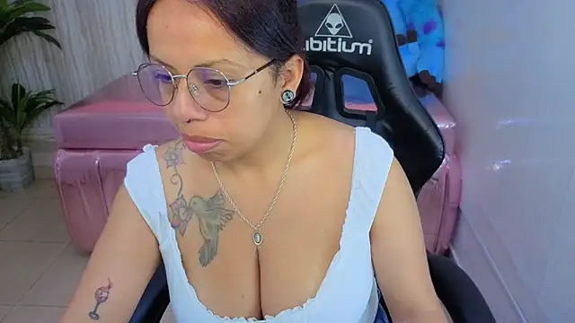 Snapshot of valerytp chatting on April 2026 02:36:01 AM valerytp online show from April 2026 02:36:01 AM