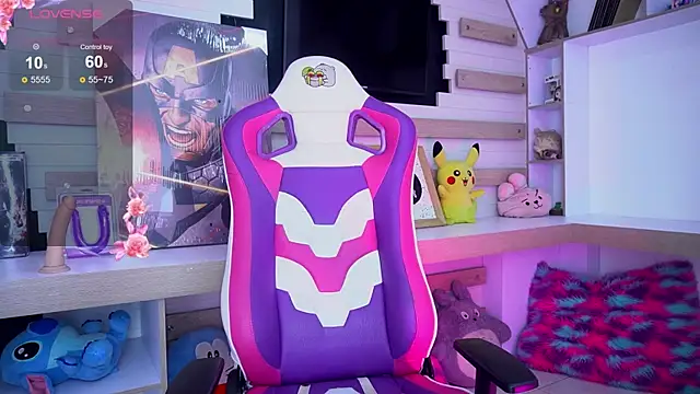 IvyLuxe  online show from April 2026 04:50:02 AM