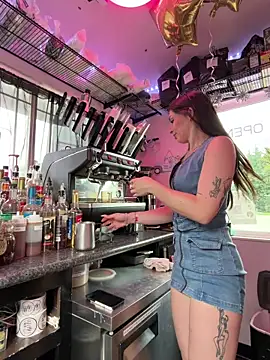 juicybootyquinn online show from May 2026 01:00:02 AM