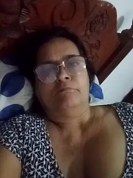 Snapshot of PienCanela chatting on May 2026 11:39:02 AM PienCanela online show from May 2026 11:39:02 AM