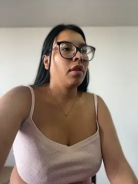 Snapshot of Iam-sophia27 chatting on June 2026 05:22:01 PM Iam-sophia27 online show from June 2026 05:22:01 PM