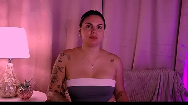 TinaMercier online show from August 2026 02:24:01 AM