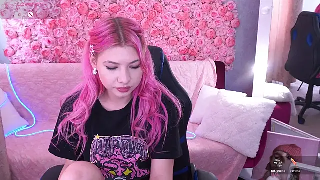 PinkyTrix online show from May 2026 12:43:02 PM