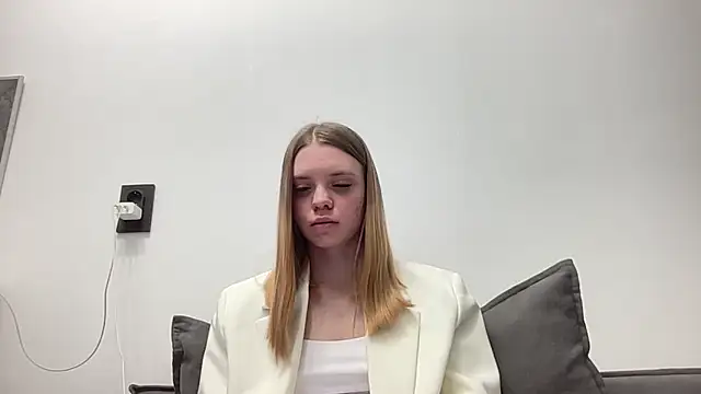 Moris 01  online show from April 2026 04:23:01 PM