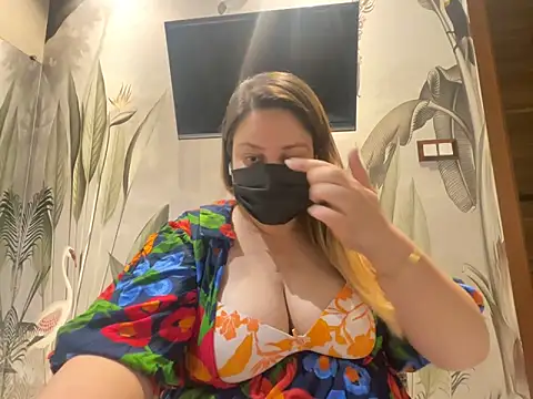 kavyasingh36 online show from April 2026 03:37:02 PM