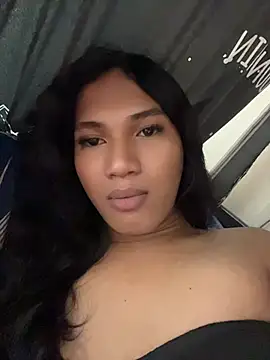 Snapshot of slutty_aki chatting on June 2026 01:43:02 AM slutty aki online show from June 2026 01:43:02 AM