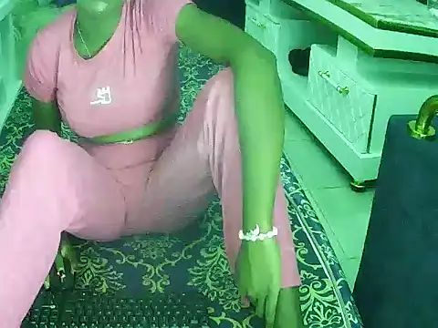 Snapshot of Thandolwethu08 chatting on April 2026 05:06:02 PM Thandolwethu08 online show from April 2026 05:06:02 PM