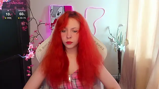 Snapshot of InfernoKitten chatting on May 2026 01:02:02 AM InfernoKitten online show from May 2026 01:02:02 AM