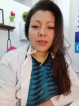 Snapshot of SARA_21- chatting on June 2026 01:06:02 PM SARA 21- online show from June 2026 01:06:02 PM