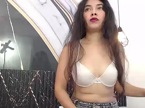 Vanessa Lune online show from April 2026 12:44:02 PM