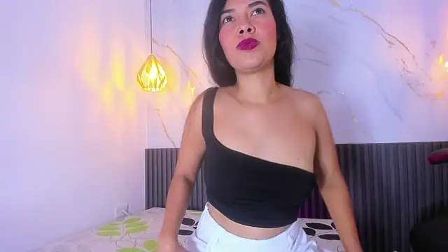 Vanessa Lune online show from May 2026 01:51:02 PM