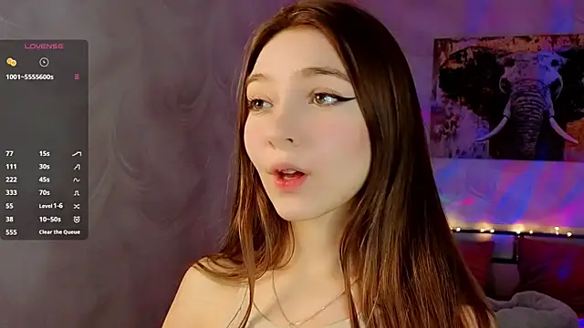 AuraLune   online show from June 2026 06:16:01 PM