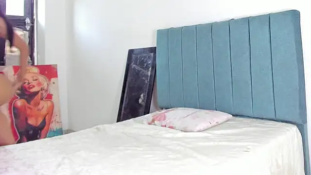 Monica  04 online show from May 2026 08:38:02 PM