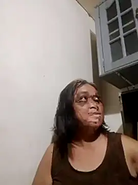 Snapshot of jeanyummytits chatting on May 2026 11:52:02 AM jeanyummytits online show from May 2026 11:52:02 AM