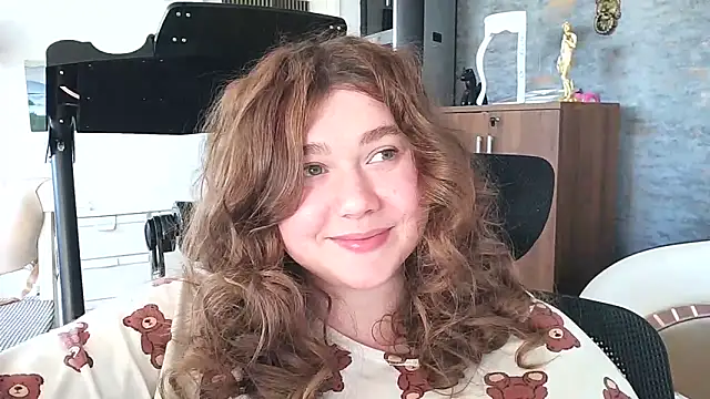 AmeliFoxi online show from April 2026 12:29:02 PM
