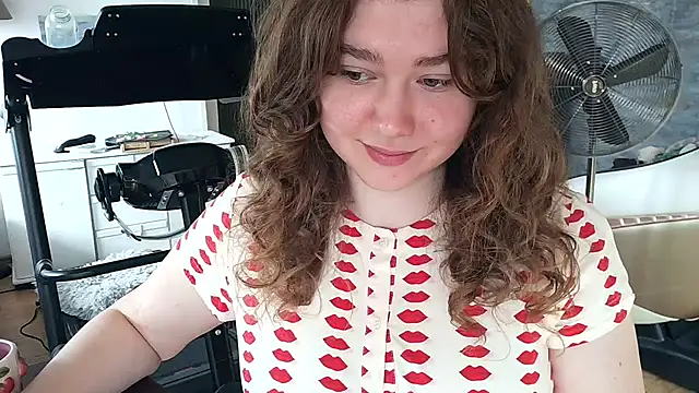 AmeliFoxi online show from May 2026 09:36:01 AM