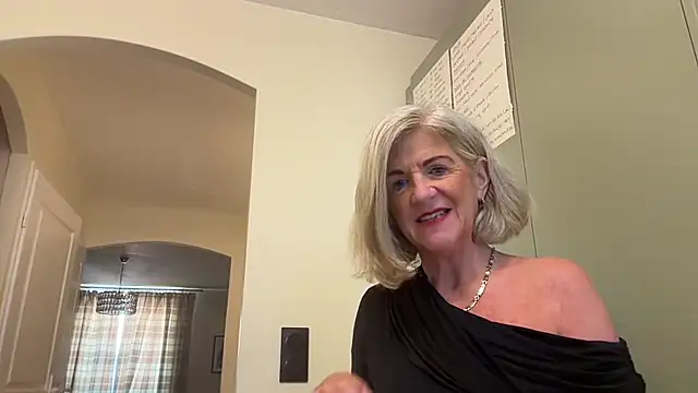 Snapshot of NaughtyMonicaUK chatting on May 2026 08:00:01 AM NaughtyMonicaUK online show from May 2026 08:00:01 AM