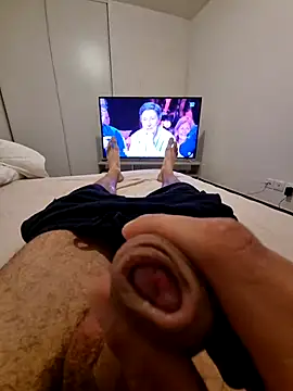 tomduVar83 online show from April 2026 06:22:01 PM