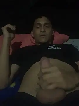Snapshot of Erick_elamiguito chatting on May 2026 01:33:01 AM Erick elamiguito online show from May 2026 01:33:01 AM