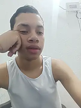 Snapshot of curious_straight_guy chatting on July 2026 01:48:02 PM curious straight guy online show from July 2026 01:48:02 PM