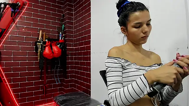 Snapshot of BDSM_FETISHESS chatting on May 2026 01:30:02 PM BDSM FETISHESS online show from May 2026 01:30:02 PM