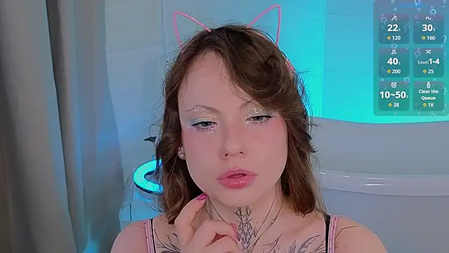 EricaMoonn online show from April 2026 10:35:02 AM