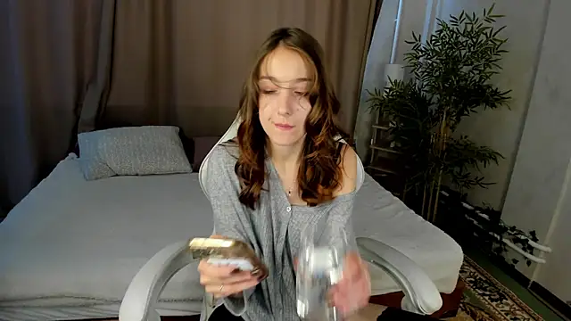 Snapshot of alis_tauber chatting on June 2026 09:23:02 AM alis tauber online show from June 2026 09:23:02 AM