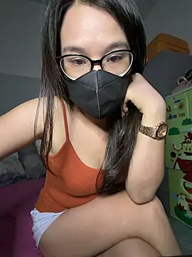 Snapshot of ZzyzyZ-009 chatting on May 2026 03:28:01 PM ZzyzyZ-009 online show from May 2026 03:28:01 PM