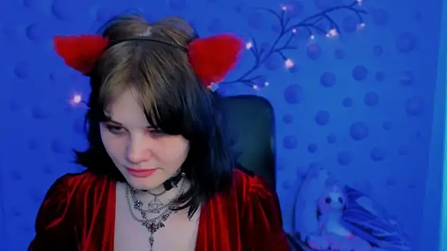 Snapshot of nikki_kiss_ chatting on April 2026 05:30:01 PM nikki kiss online show from April 2026 05:30:01 PM
