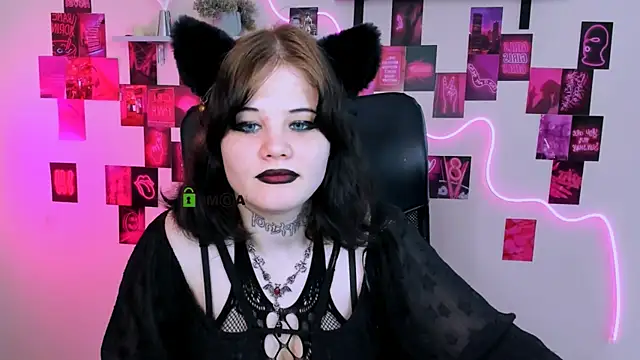 Snapshot of nikki_kiss_ chatting on May 2026 09:16:02 AM nikki kiss online show from May 2026 09:16:02 AM