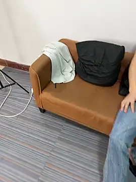 Snapshot of xf-110 chatting on April 2026 04:24:02 AM xf-110 online show from April 2026 04:24:02 AM