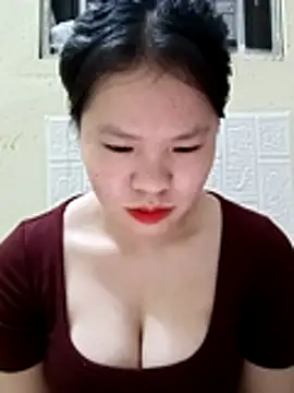 Snapshot of Seraphinahh chatting on April 2026 03:53:01 PM Seraphinahh online show from April 2026 03:53:01 PM