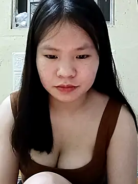 Snapshot of Seraphinahh chatting on May 2026 03:38:02 PM Seraphinahh online show from May 2026 03:38:02 PM