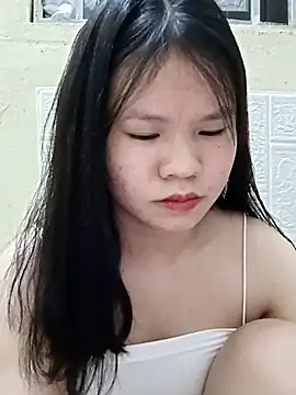 Snapshot of Seraphinahh chatting on May 2026 03:51:02 PM Seraphinahh online show from May 2026 03:51:02 PM