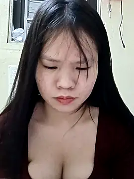 Snapshot of Seraphinahh chatting on May 2026 04:37:02 PM Seraphinahh online show from May 2026 04:37:02 PM