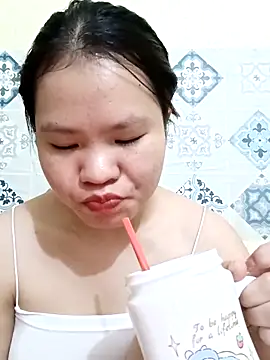 Snapshot of Seraphinahh chatting on May 2026 07:19:02 PM Seraphinahh online show from May 2026 07:19:02 PM