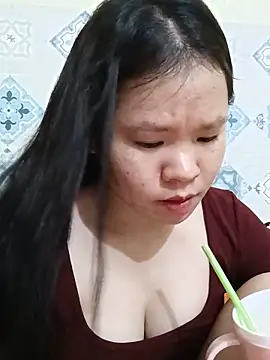 Snapshot of Seraphinahh chatting on May 2026 03:41:02 PM Seraphinahh online show from May 2026 03:41:02 PM