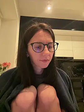 olivia vi online show from April 2026 10:18:02 PM