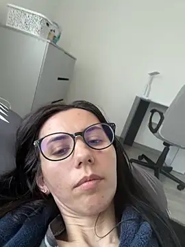 olivia vi online show from April 2026 08:01:01 AM