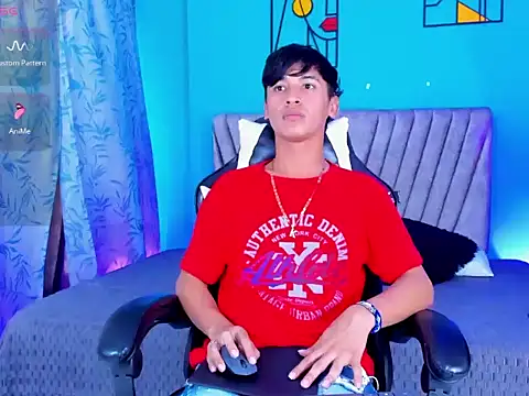 Snapshot of IhanKing chatting on May 2026 07:20:01 PM IhanKing online show from May 2026 07:20:01 PM