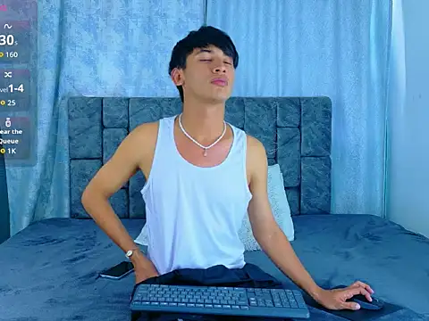 Snapshot of IhanKing chatting on May 2026 07:20:02 PM IhanKing online show from May 2026 07:20:02 PM