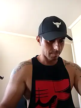 Fittrainer21 online show from April 2026 07:38:02 PM