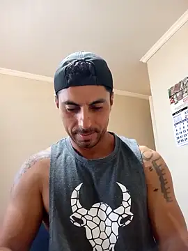 Fittrainer21 online show from April 2026 09:02:02 PM