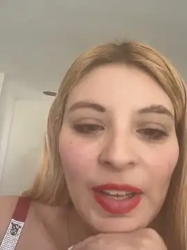 Bunnysweet95 online show from April 2026 07:12:01 PM