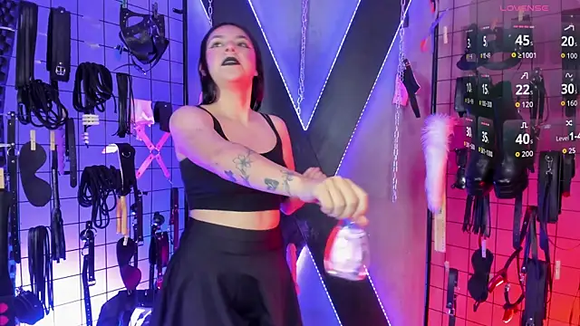 Snapshot of LexyVenus_BDSM chatting on May 2026 10:45:01 AM LexyVenus BDSM online show from May 2026 10:45:01 AM